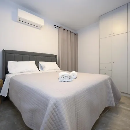 Georgia Apartment, Benitses Corfu *