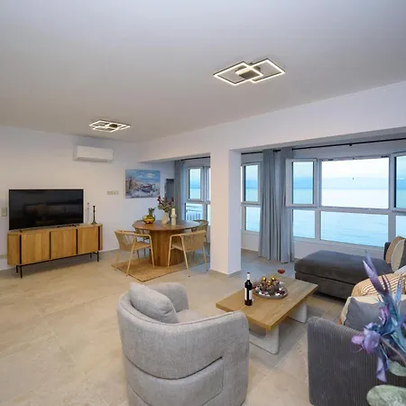 Georgia Apartment, Benitses Corfu בניטסס