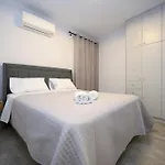 Georgia Apartment, Benitses Corfu *