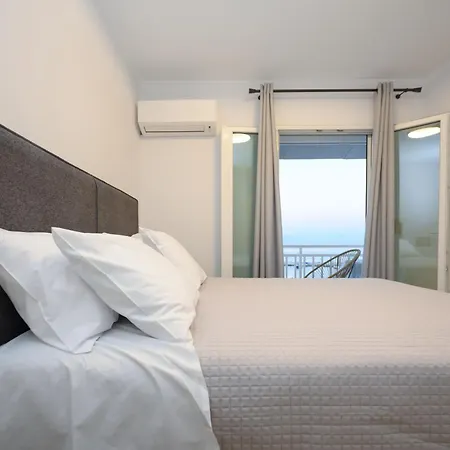Georgia Apartment, Benitses Corfu アパート *