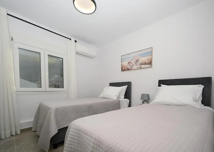Georgia Apartment, Benitses Corfu Lägenhet *